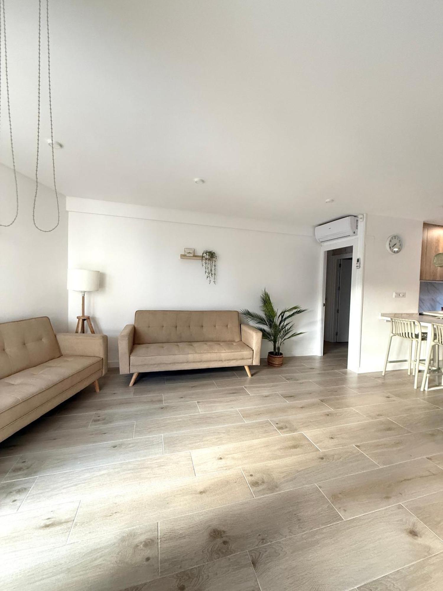 Beauty Home Салоу Экстерьер фото